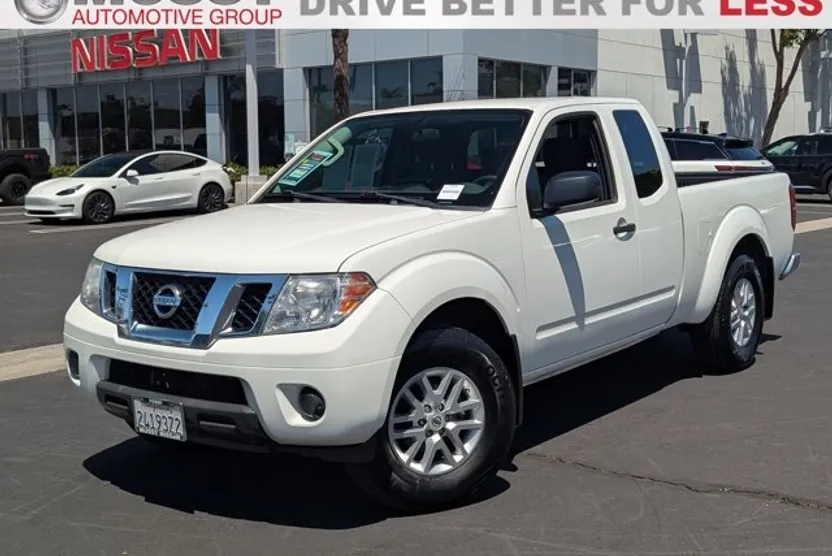 2019 Nissan Frontier SL photo 1
