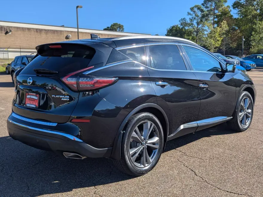 2021 Nissan Murano Platinum photo 1