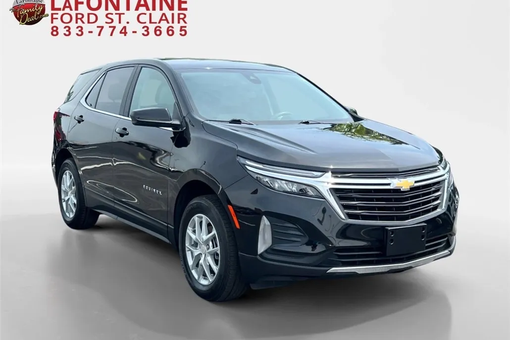 2023 Chevrolet Equinox LT photo 1