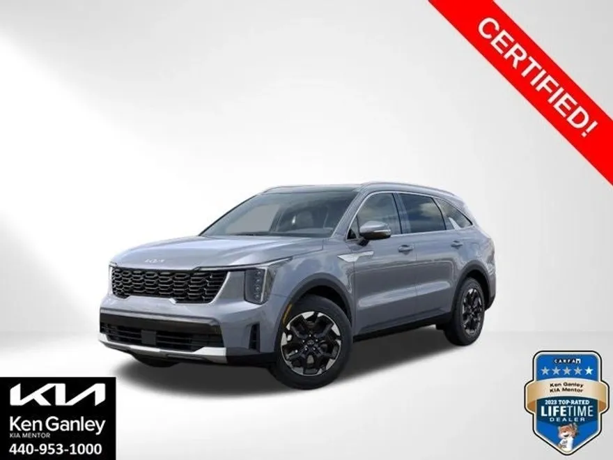 2025 Kia Sorento S photo 1