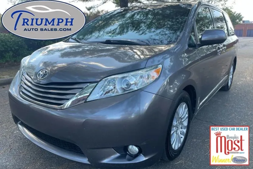 2015 Toyota Sienna XLE Premium photo 1