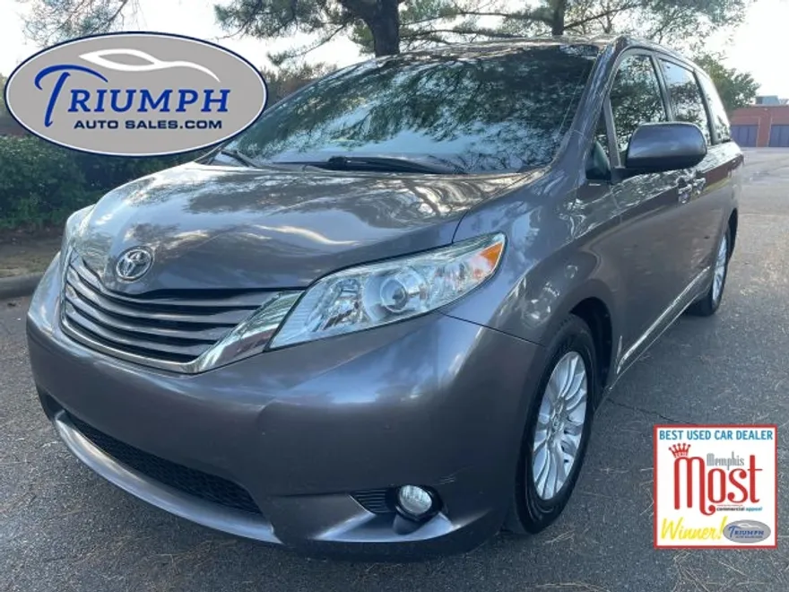 2015 Toyota Sienna XLE Premium photo 1