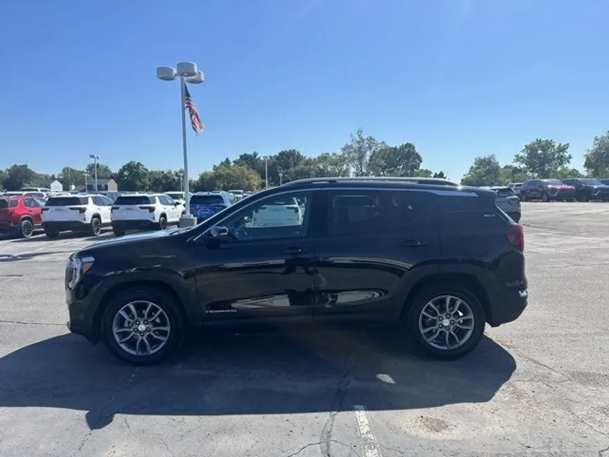 2022 Gmc Terrain SLT photo 1