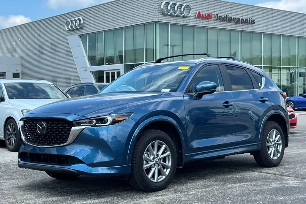 2024 Mazda CX-5 2.5 S Preferred photo 1