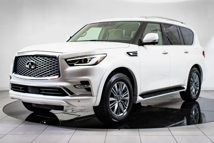 2021 Infiniti QX80 Luxe photo 1