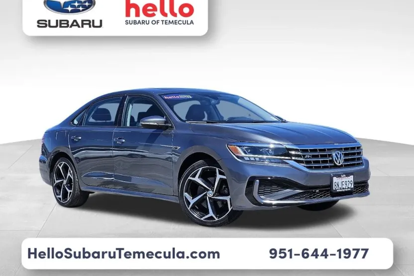 2020 Volkswagen Passat 2.0T R-Line photo 1