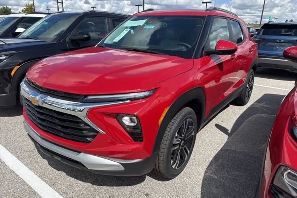 2026 Chevrolet Trailblazer LT photo 1