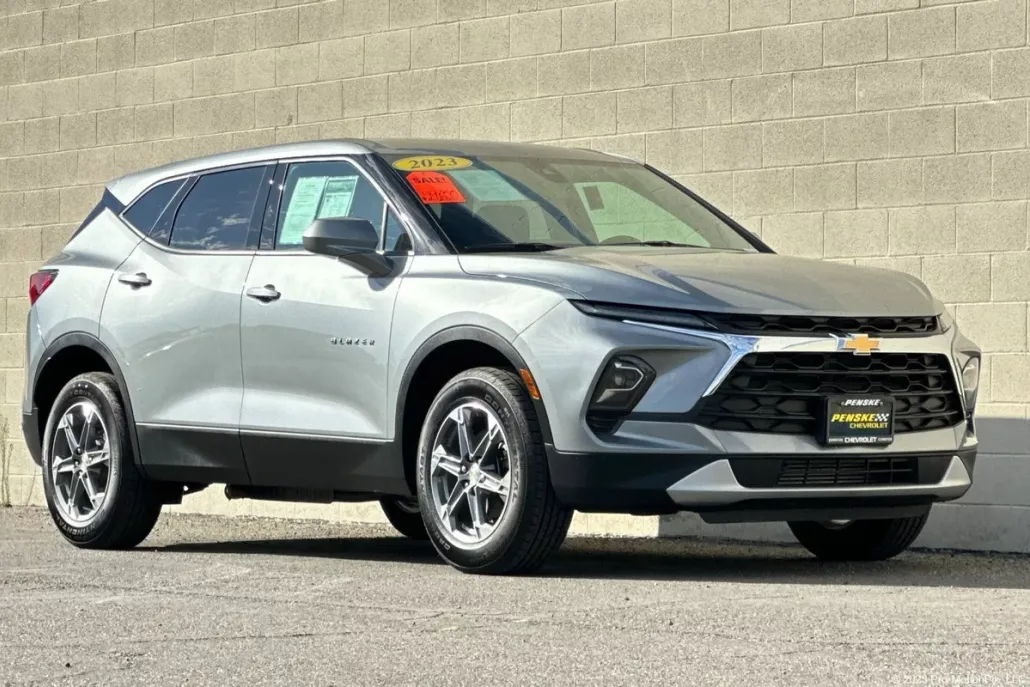 2023 Chevrolet Blazer 2LT photo 1