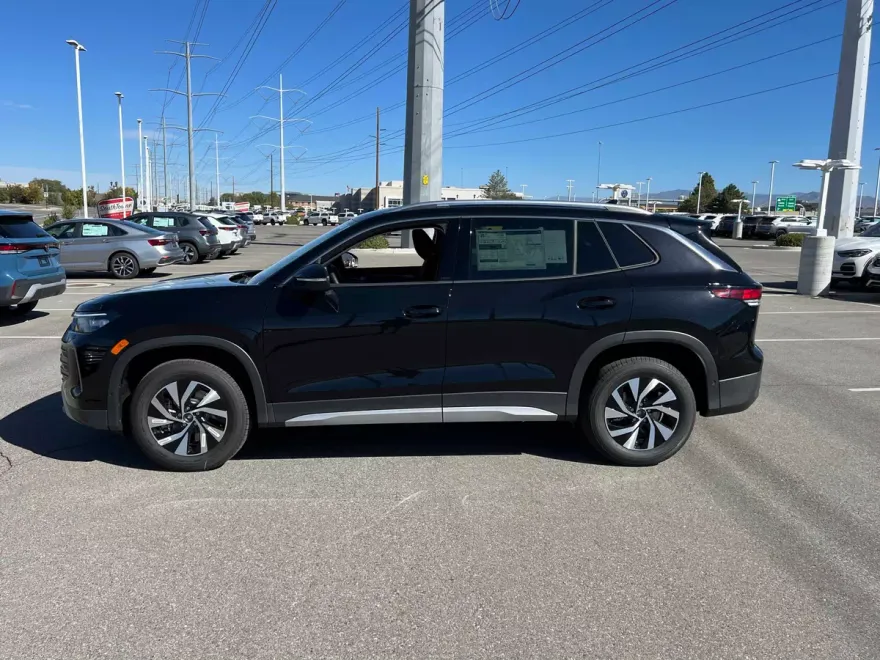2025 Volkswagen Tiguan S photo 1