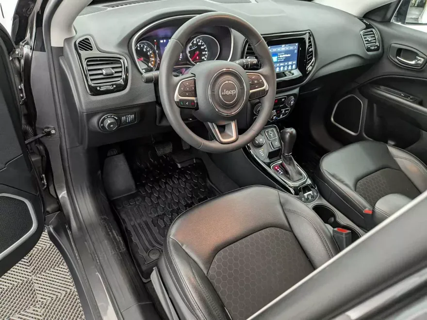 2021 Jeep Compass Altitude photo 1