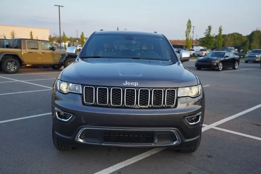 2021 Jeep Grand Cherokee Limited photo 1
