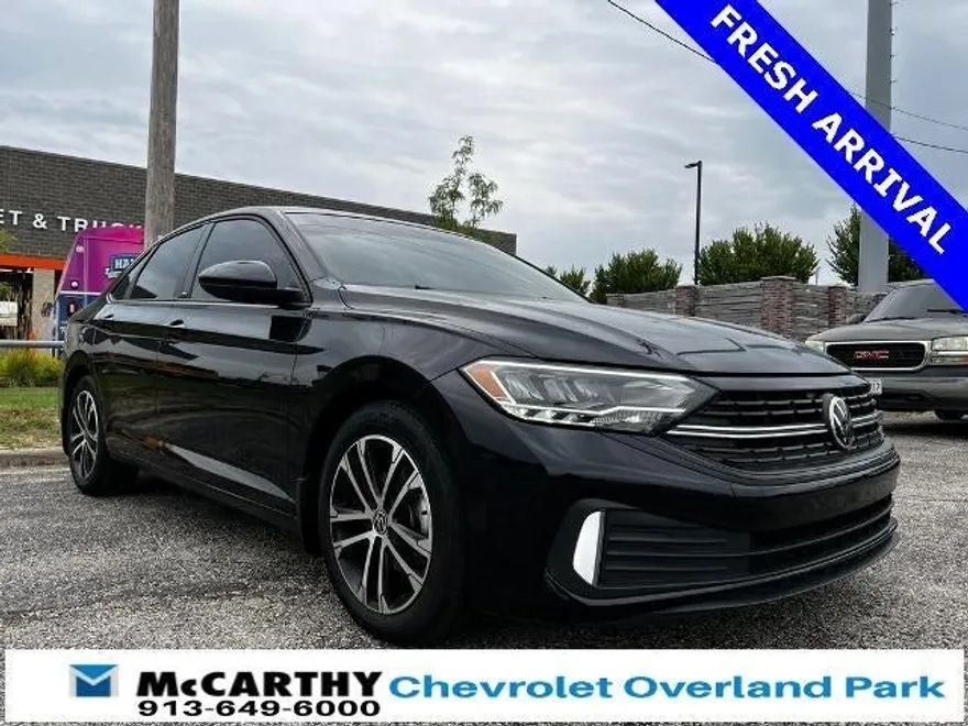 2023 Volkswagen Jetta 1.5T Sport photo 1