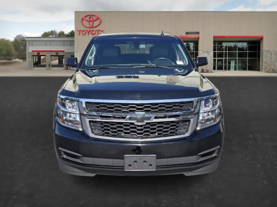 2017 Chevrolet Tahoe LS photo 1