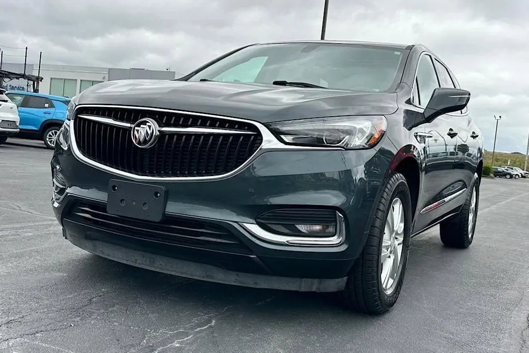 2020 Buick Enclave Essence photo 1