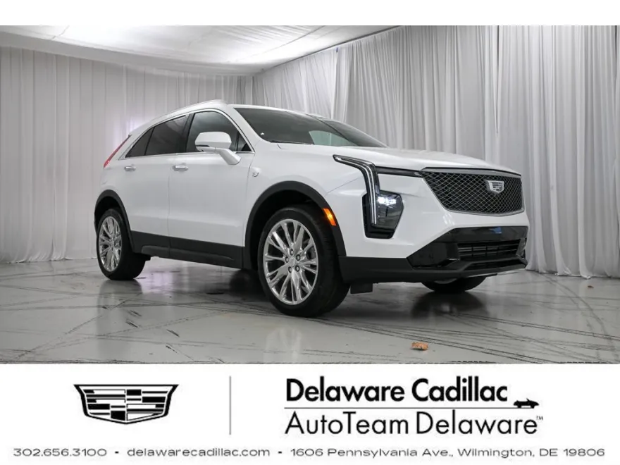 2025 Cadillac XT4 Premium Luxury photo 1