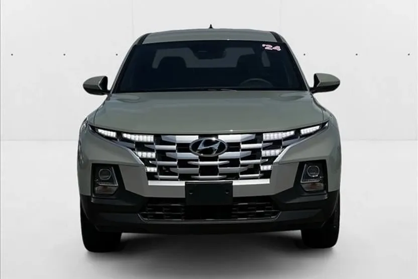 2023 Hyundai Santa Cruz SE photo 1