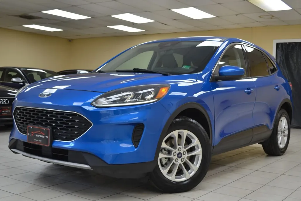 2020 Ford Escape SE Sport photo 1
