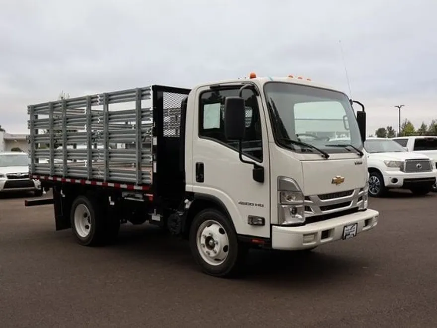 2025 Chevrolet Silverado 4500HD photo 1
