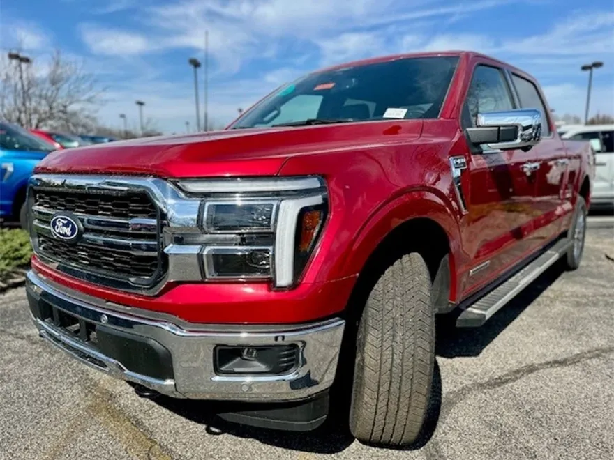 2025 Ford F-150 Lariat photo 1