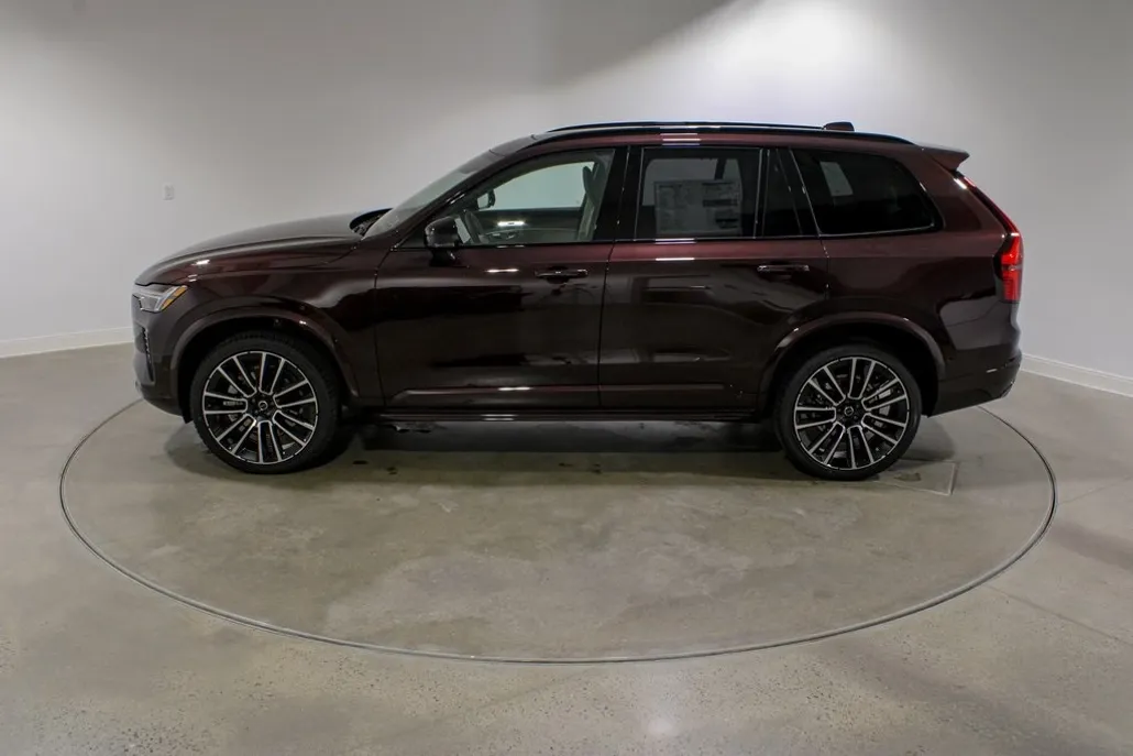 2026 Volvo XC90 photo 1