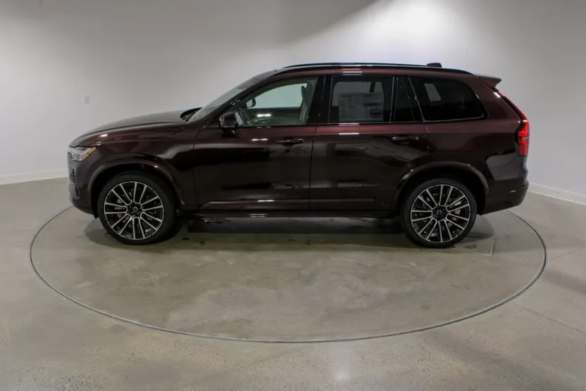 2026 Volvo XC90 photo 1