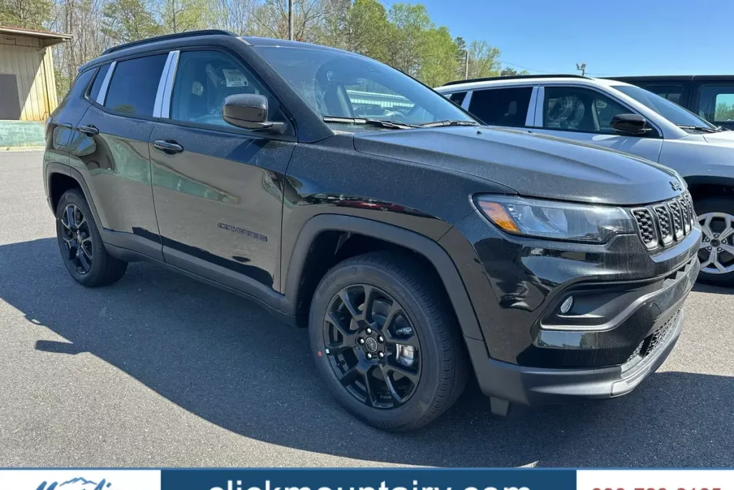 2025 Jeep Compass Latitude photo 1