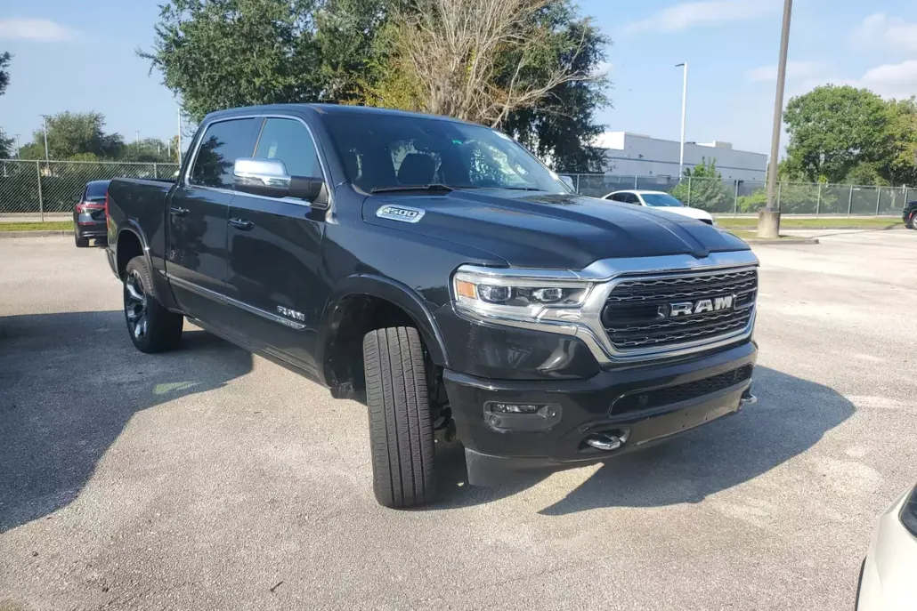 2023 Ram 1500 Limited photo 1