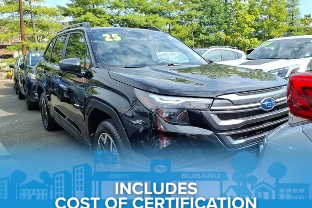 2025 Subaru Forester Premium photo 1