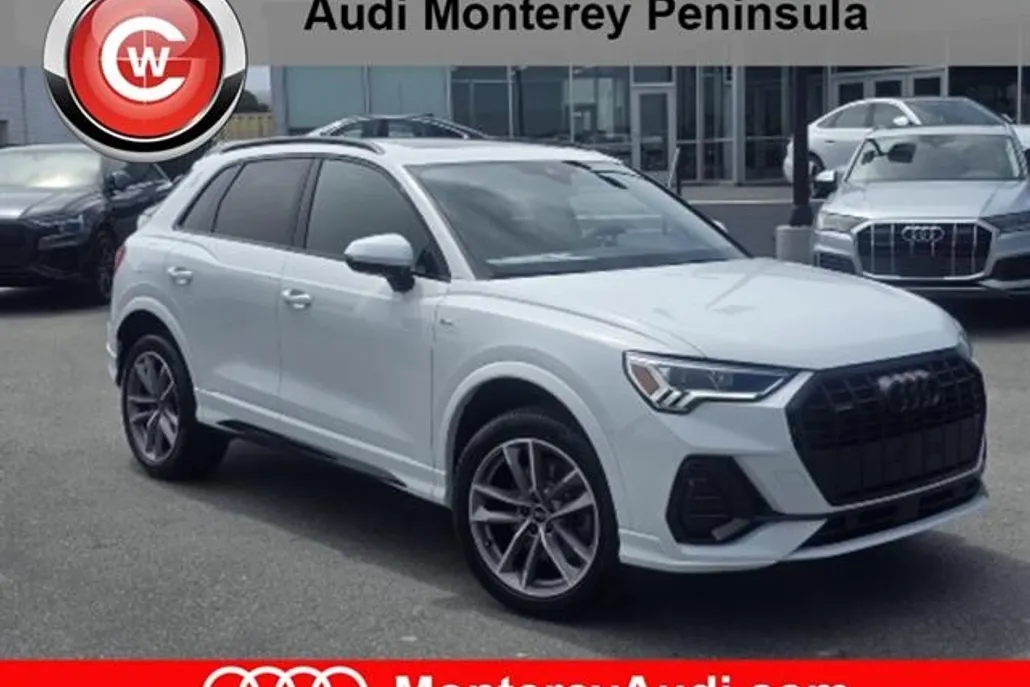 2025 Audi Q3 S line Premium 45 TFSI photo 1