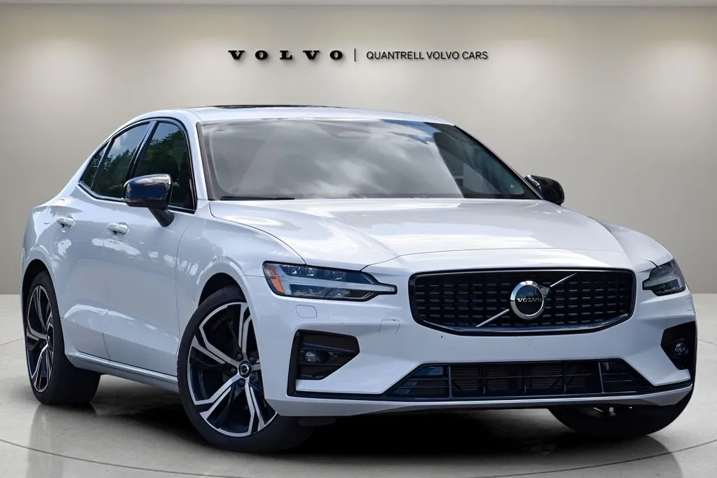 2024 Volvo S60 B5 Core photo 1