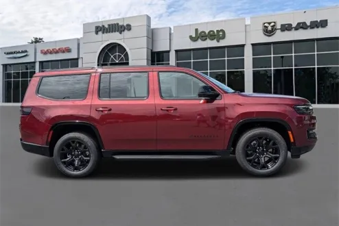 2024 Jeep Wagoneer Series II photo 2