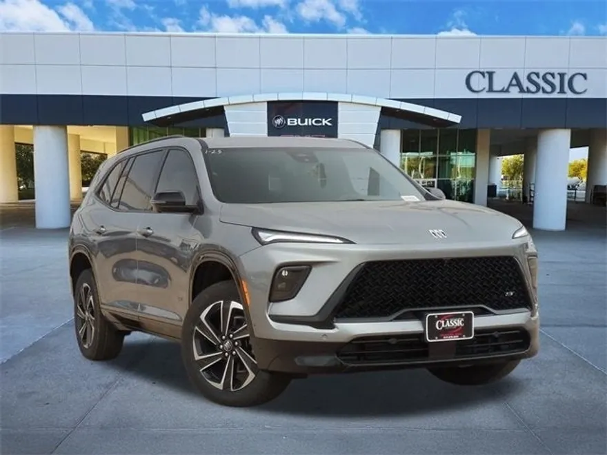 2025 Buick Enclave Sport Touring photo 1