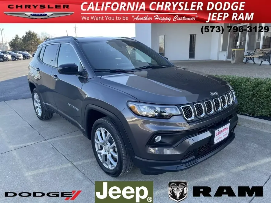 2024 Jeep Compass Latitude Lux photo 1