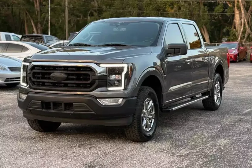 2022 Ford F-150 XLT photo 1