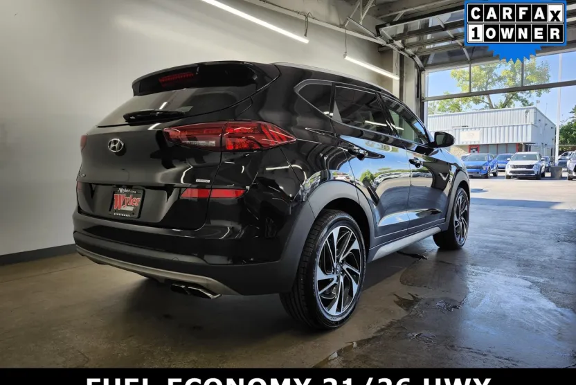 2020 Hyundai Tucson Sport photo 1