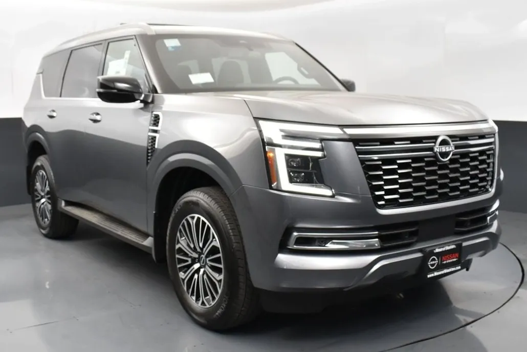 2025 Nissan Armada SL photo 1