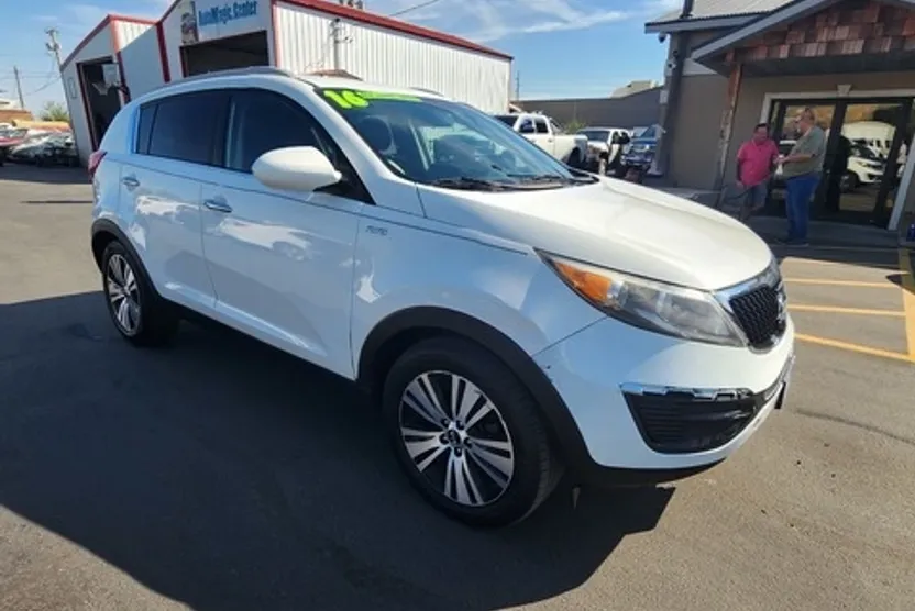 2016 Kia Sportage EX photo 1