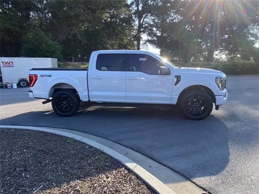 2022 Ford F-150 XLT photo 1