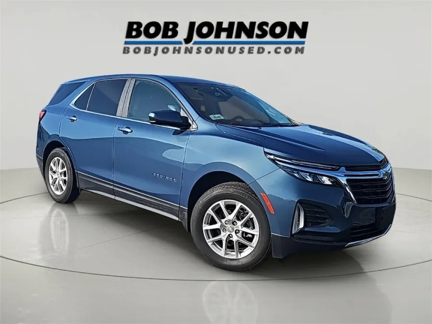 2024 Chevrolet Equinox LT photo 1