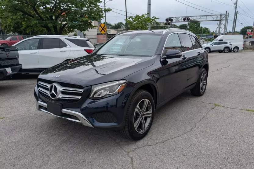 2019 Mercedes Benz GLC 300 4MATIC photo 1