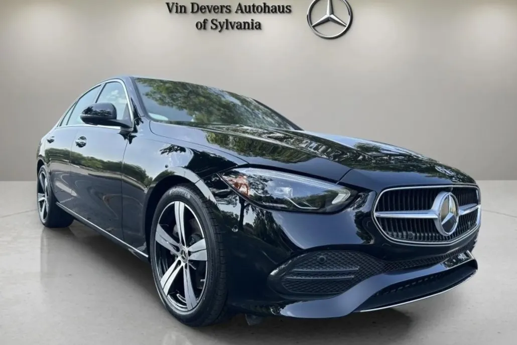 2025 Mercedes Benz C 300 4MATIC photo 1