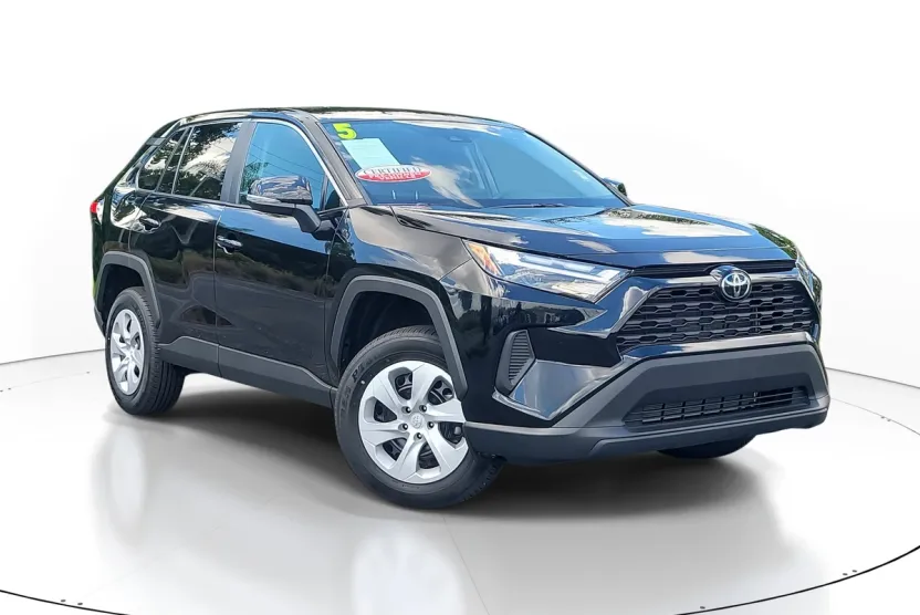 2025 Toyota RAV4 LE photo 1