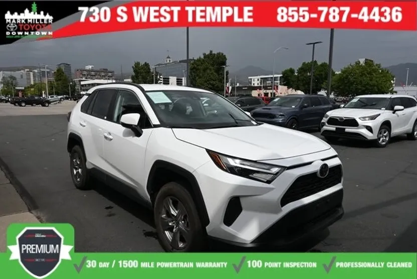 2025 Toyota RAV4 XLE photo 1