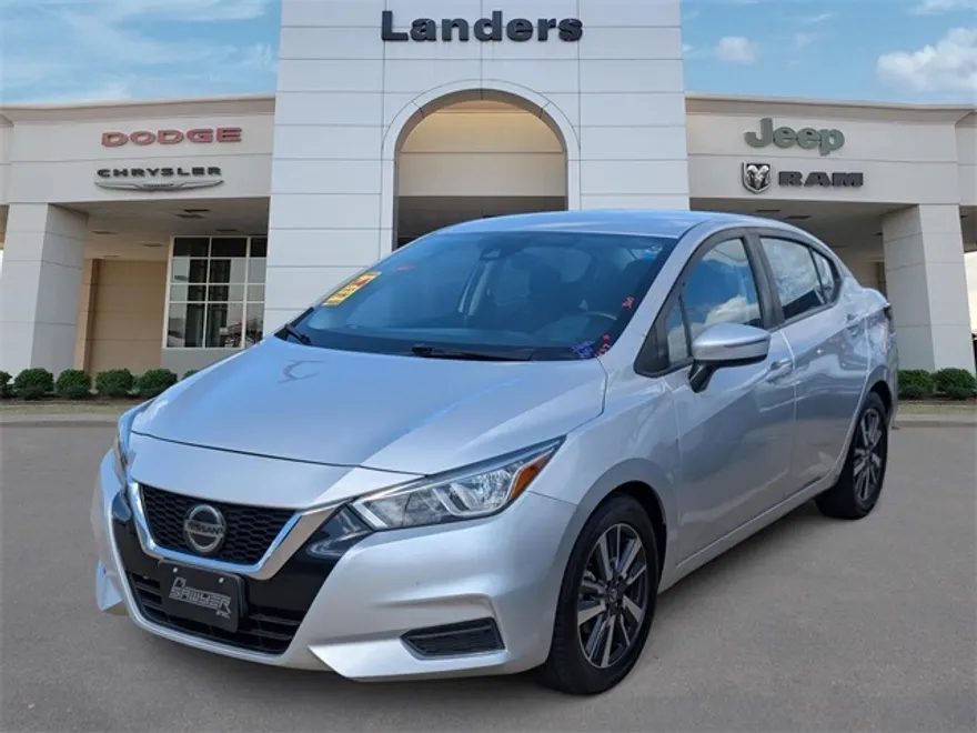 2021 Nissan Versa 1.6 SV photo 1