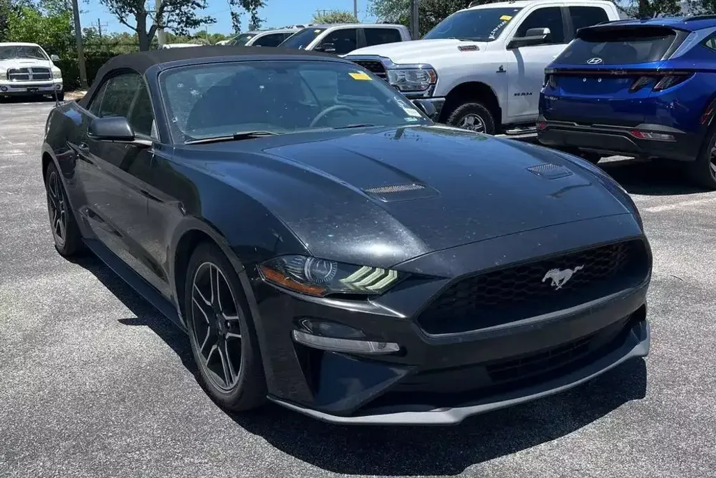 2018 Ford Mustang EcoBoost Premium photo 1