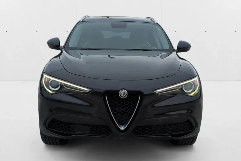 2018 Alfa Romeo Stelvio STELVIO Q4 photo 1