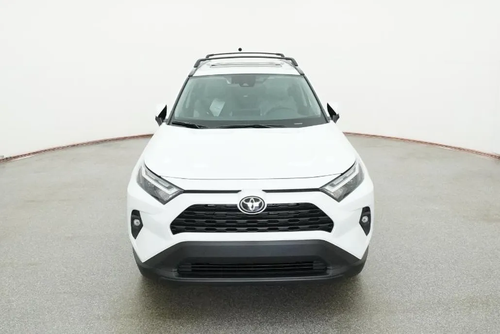 2025 Toyota RAV4 XLE Premium photo 1