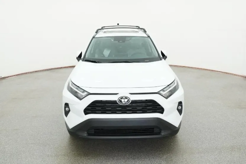 2025 Toyota RAV4 XLE Premium photo 1