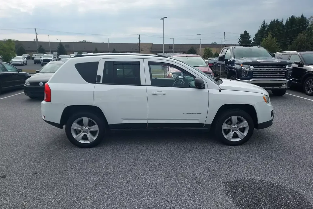 2012 Jeep Compass Latitude photo 1