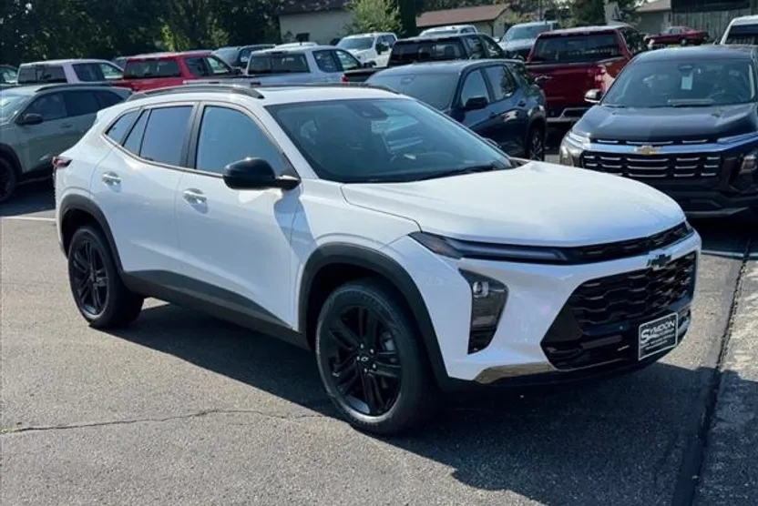 2025 Chevrolet Trax ACTIV photo 1